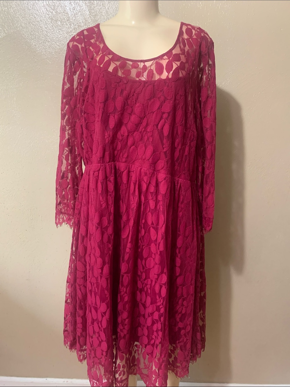 Torrid size 18 Magenta Floral Lace Dress